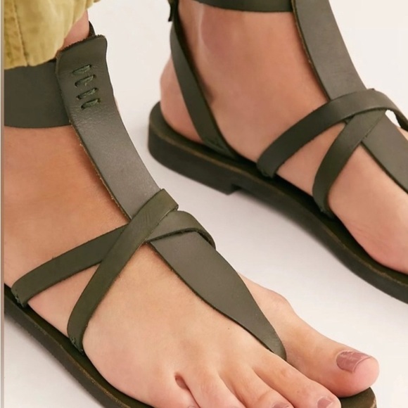 Free People Vacation Day Wrap Sandals in Khaki gladiator style straps NWB - Picture 2 of 6